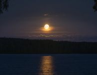 Vollmond über Eräjärvi Finnland